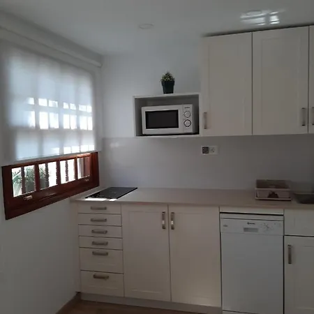 Lyra Is A New Experience, Beauty And Silence Apartman *