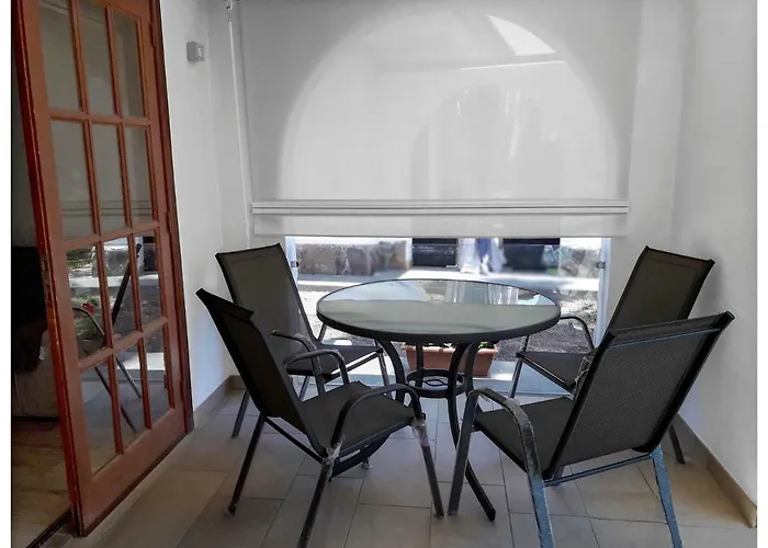 Lyra Is A New Experience, Beauty And Silence Apartament *